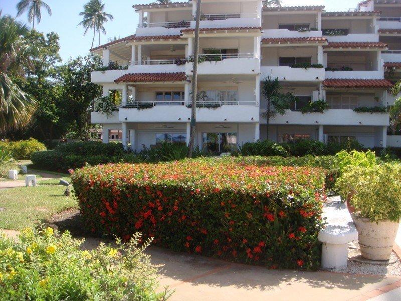 Glitter Bay Hotel Porters Exterior photo